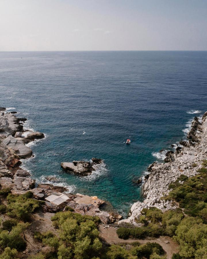 Rocas Roja Beach Hotel Faralya Extérieur photo
