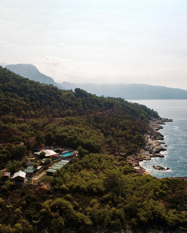 Rocas Roja Beach Hotel Faralya Extérieur photo